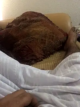 Snapshot of Yassesexy chatting on September 30, 2025, 10:31 am Yassesexy online show from September 30, 2025, 10:31 am