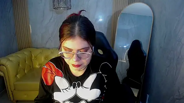 draviana a  online show from November 13, 2025, 3:05 am