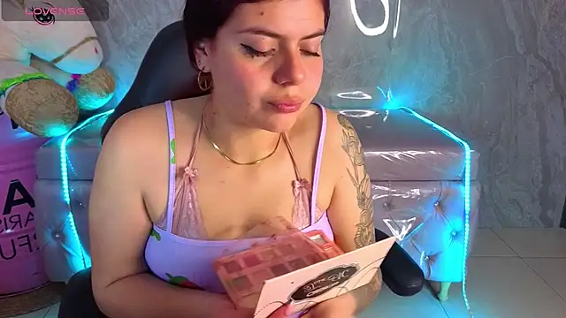 draviana a  online show from February 17, 2026, 3:03 am