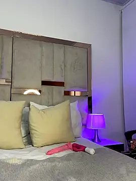 Lia Sin online show from October 25, 2025, 1:40 pm