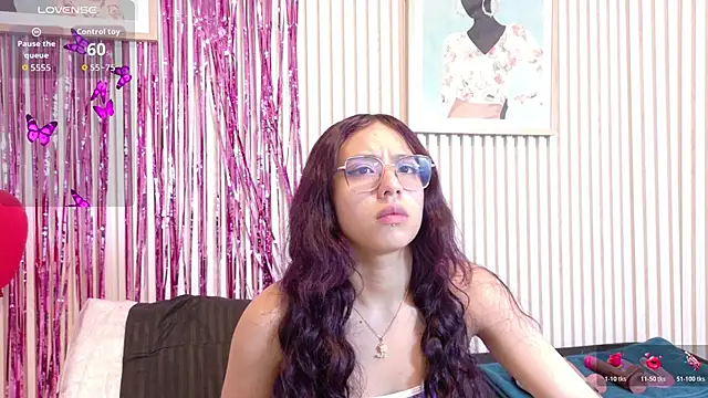 Abrilmirren online show from February 23, 2026, 11:07 am