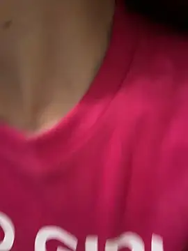 Quynhbabysexy online show from April 15, 2026, 7:04 am