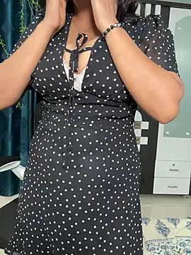 Snapshot of Lisa_afreen chatting on July 19, 2026, 7:23 am Lisa afreen online show from July 19, 2026, 7:23 am