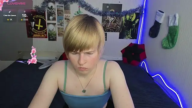 Cattie w  online show from January 7, 2026, 1:08 am