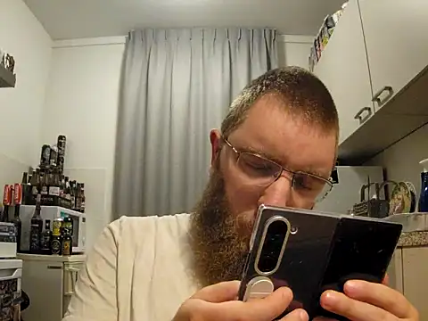 Snapshot of kinderkooriscoel- chatting on October 3, 2025, 1:46 am kinderkooriscoel- online show from October 3, 2025, 1:46 am