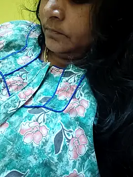 navyasree143 online show from October 22, 2025, 4:35 am