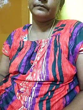 navyasree143 online show from November 6, 2025, 5:36 pm