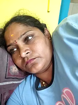 navyasree143 online show from November 12, 2025, 2:06 pm