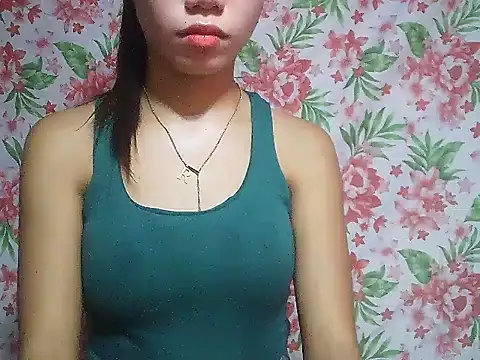 Snapshot of SweetPussie18x chatting on October 6, 2025, 2:14 pm SweetPussie18x online show from October 6, 2025, 2:14 pm