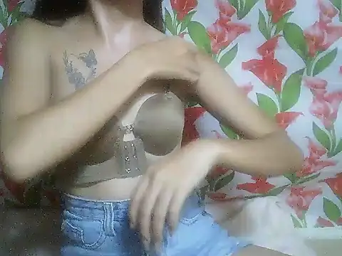 SweetPussie18x online show from January 15, 2026, 1:16 pm