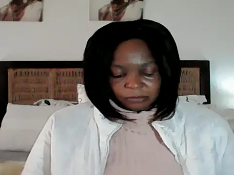 Snapshot of Blacksashaxx chatting on June 25, 2026, 7:46 am Blacksashaxx online show from June 25, 2026, 7:46 am