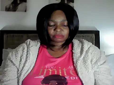 Snapshot of Blacksashaxx chatting on July 6, 2026, 5:48 pm Blacksashaxx online show from July 6, 2026, 5:48 pm