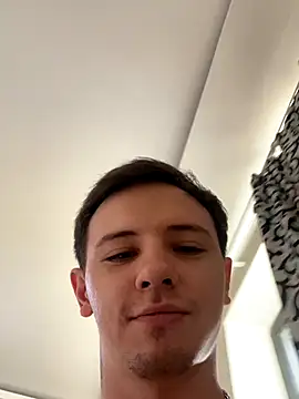 Snapshot of KirilStella chatting on September 30, 2025, 11:59 am KirilStella online show from September 30, 2025, 11:59 am