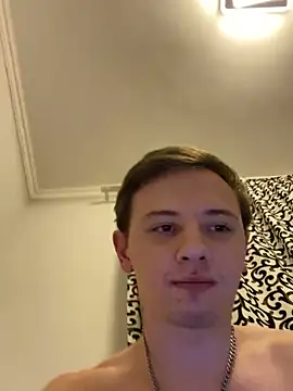 Snapshot of KirilStella chatting on October 22, 2025, 8:41 pm KirilStella online show from October 22, 2025, 8:41 pm