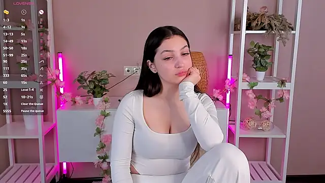 SolPeerbolt online show from October 15, 2025, 2:28 pm