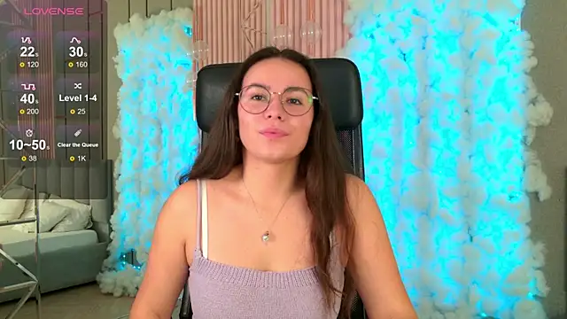 GabiBatista online show from October 7, 2025, 5:04 am