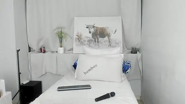 Snapshot of ConnieSmall24 chatting on October 6, 2025, 9:56 pm ConnieSmall24 online show from October 6, 2025, 9:56 pm