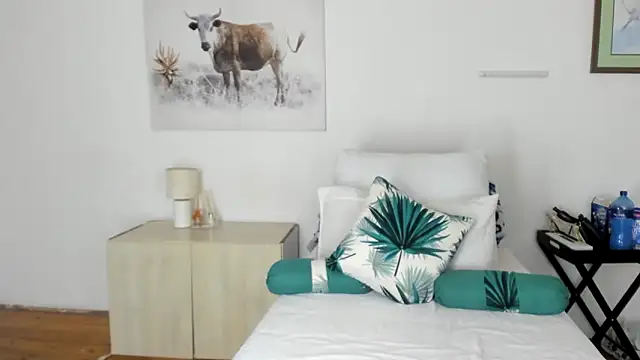 ConnieSmall24 online show from February 4, 2026, 2:06 am