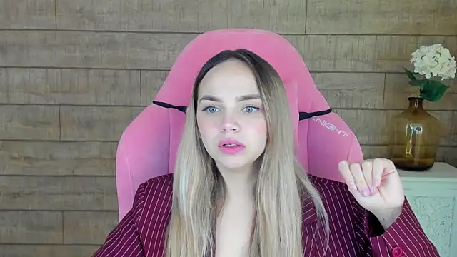 AnitaVenture online show from September 27, 2025, 4:06 am