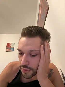 babykriss online show from September 26, 2025, 4:00 pm