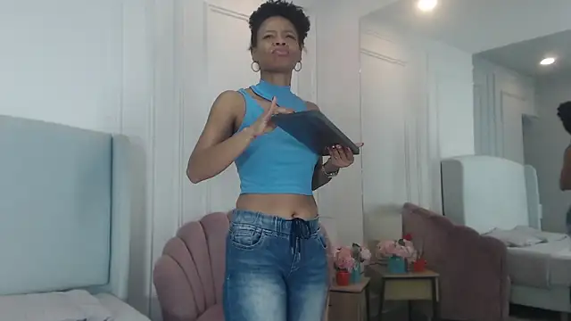 ChantalGarner online show from February 3, 2026, 1:16 pm