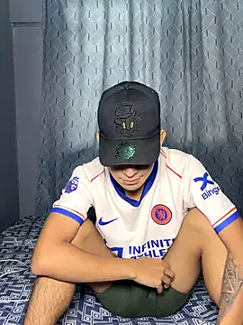 Snapshot of cristyan_arias chatting on October 1, 2025, 2:34 pm cristyan arias online show from October 1, 2025, 2:34 pm