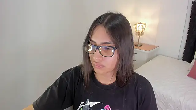 cherrylady 02 online show from November 16, 2025, 12:22 pm