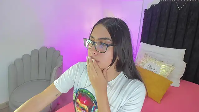 cherrylady 02 online show from December 22, 2025, 12:35 pm