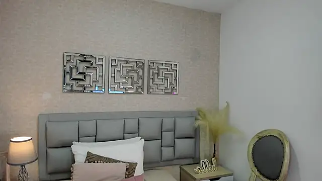 cherrylady 02 online show from February 5, 2026, 11:48 am