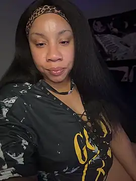 Snapshot of NeliaHexxen chatting on February 2, 2026, 7:51 am NeliaHexxen online show from February 2, 2026, 7:51 am