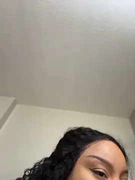 Snapshot of NeliaHexxen chatting on February 18, 2026, 7:04 am NeliaHexxen online show from February 18, 2026, 7:04 am