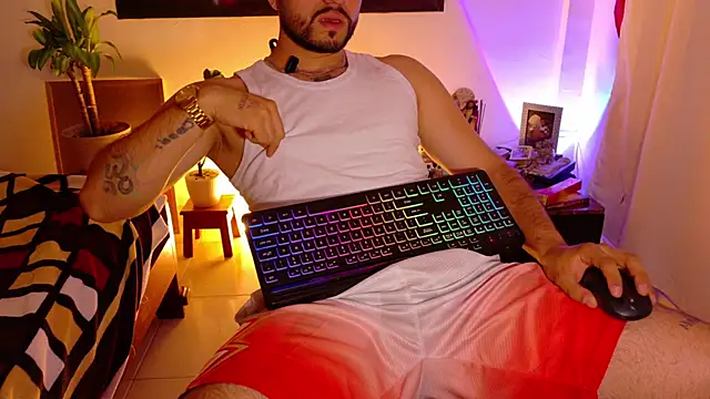 TomSloam online show from December 18, 2025, 4:29 am