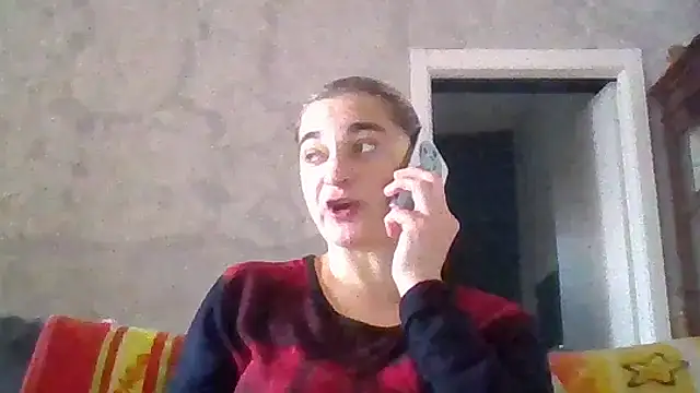 Snapshot of GoldenAngelMilf chatting on October 31, 2025, 8:04 am GoldenAngelMilf online show from October 31, 2025, 8:04 am