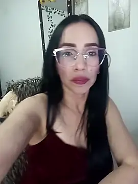 Snapshot of YaraDuartee chatting on March 12, 2026, 12:28 am YaraDuartee online show from March 12, 2026, 12:28 am