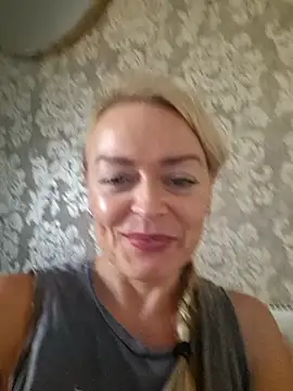 Snapshot of demidelightfulxx chatting on September 30, 2025, 11:48 am demidelightfulxx online show from September 30, 2025, 11:48 am