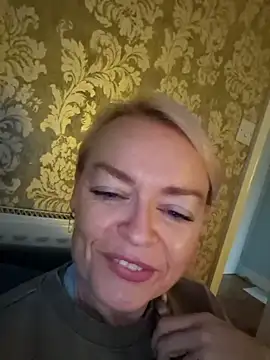 Snapshot of demidelightfulxx chatting on October 1, 2025, 7:03 am demidelightfulxx online show from October 1, 2025, 7:03 am