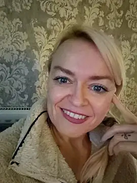 Snapshot of demidelightfulxx chatting on October 11, 2025, 10:58 am demidelightfulxx online show from October 11, 2025, 10:58 am