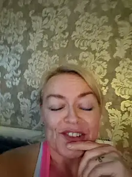 Snapshot of demidelightfulxx chatting on October 13, 2025, 1:00 pm demidelightfulxx online show from October 13, 2025, 1:00 pm