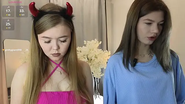 TwixieGuo online show from November 2, 2025, 10:39 am