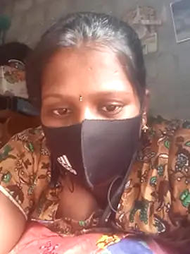 Tamil Hot Sandy online show from October 22, 2025, 4:24 am