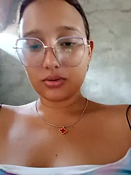 young dairy01 online show from October 14, 2025, 12:28 pm