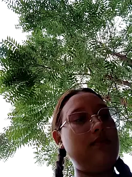 young dairy01 online show from October 16, 2025, 12:06 pm