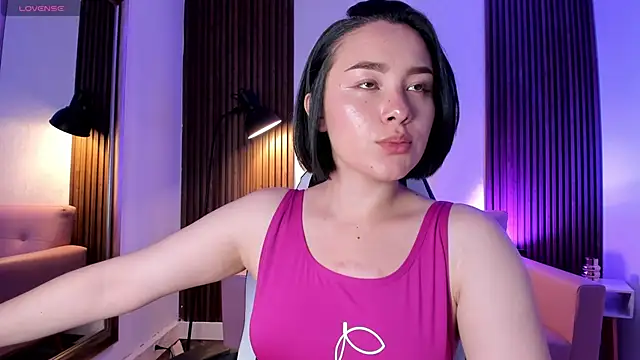 Snapshot of MAGIC_VERA chatting on June 5, 2026, 3:24 am MAGIC VERA online show from June 5, 2026, 3:24 am