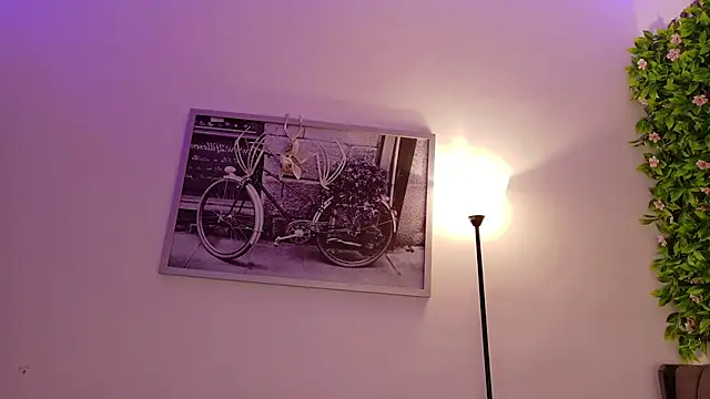 Lizzy dark online show from October 4, 2025, 8:12 am