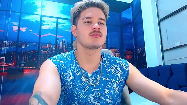 Snapshot of AlexPiersss chatting on October 13, 2025, 7:03 pm AlexPiersss online show from October 13, 2025, 7:03 pm