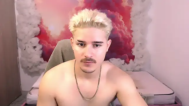 Snapshot of AlexPiersss chatting on October 22, 2025, 7:13 pm AlexPiersss online show from October 22, 2025, 7:13 pm