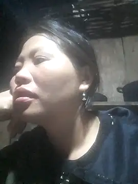 bree-zz online show from October 25, 2025, 9:42 pm