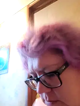 violentviolet68 online show from February 9, 2026, 2:54 pm