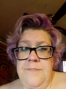 violentviolet68 online show from February 19, 2026, 2:18 am