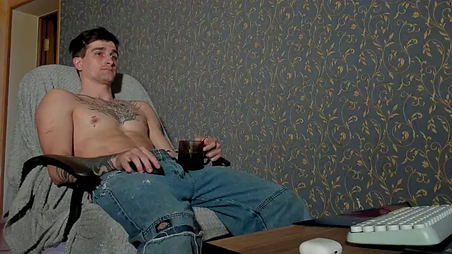 sweet smith8 online show from January 13, 2026, 4:40 am